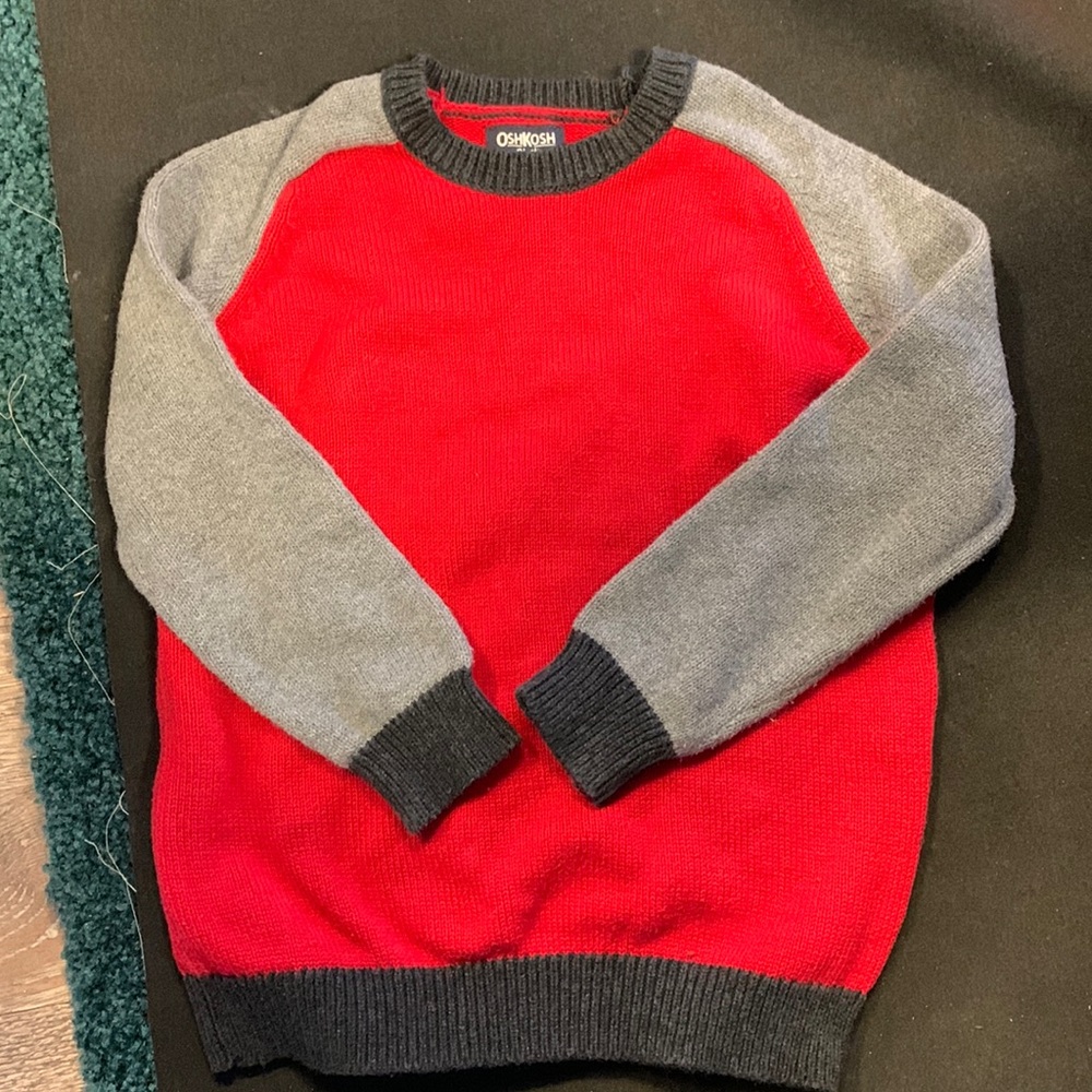 Kids Classic Oshkosh B’gosh size 5 sweater 3/$20